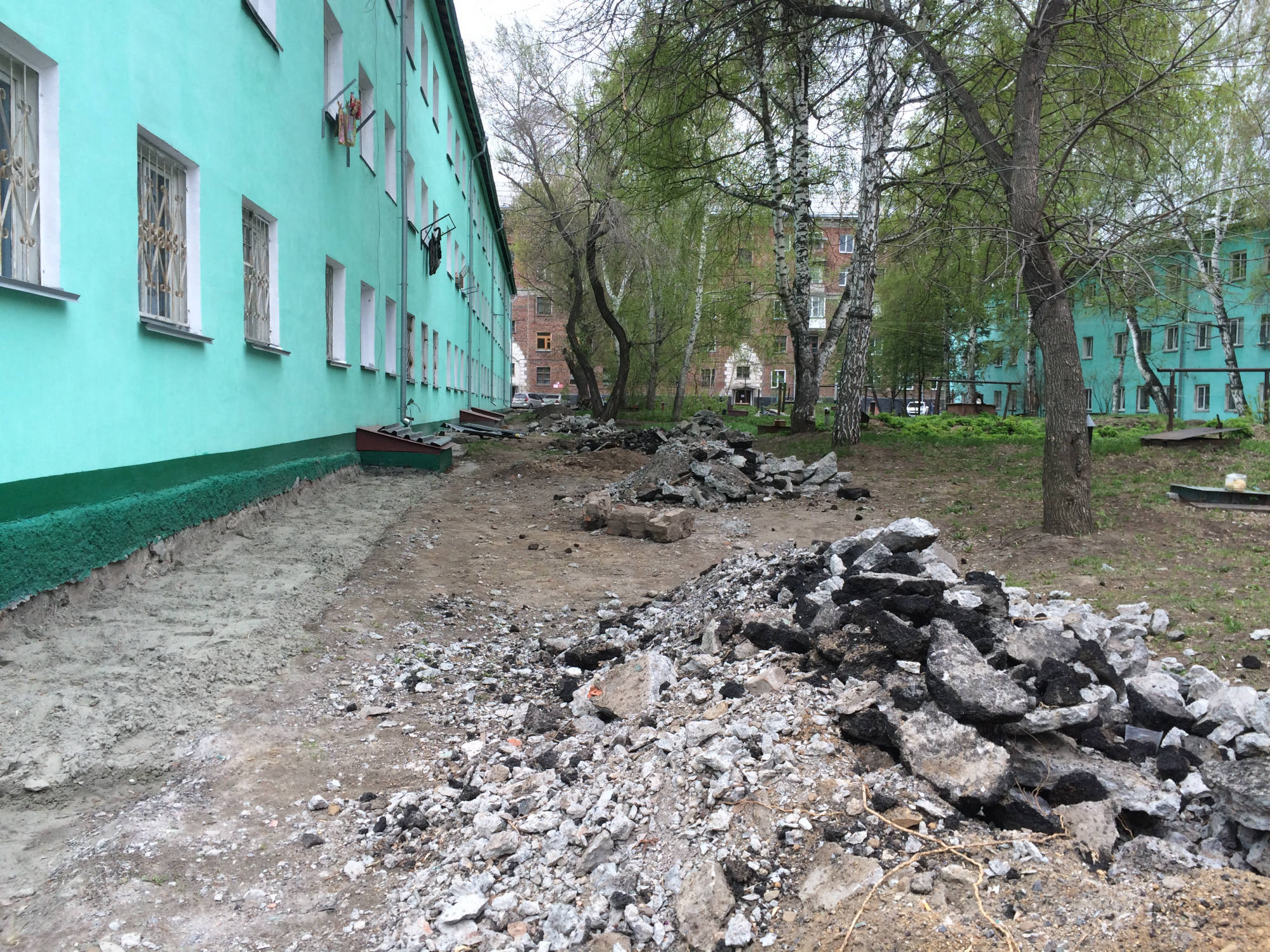 Вывоз строительного мусора после демонтажа отмоски в Новосибирске