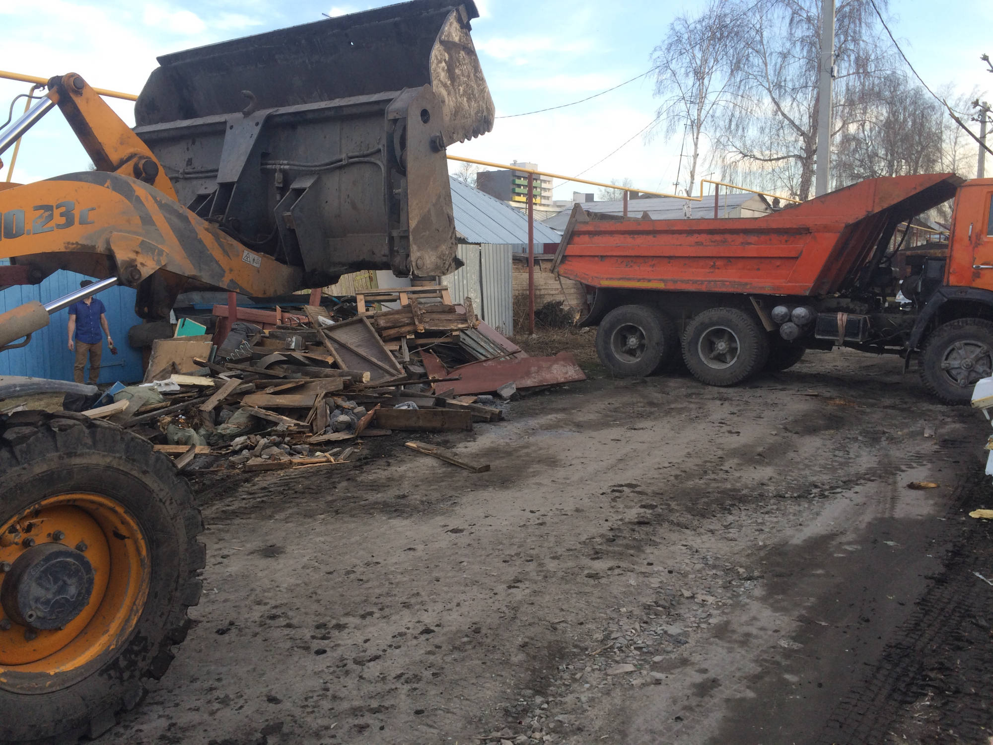 Вывоз строительного мусора с частного сектора в Искитиме