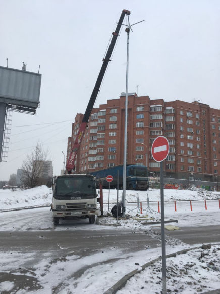 Монтажные работы самогрузом 5 тонн в городе Колывань